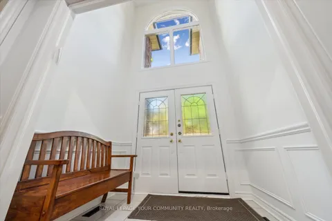 136 Markwood Lane, ON L4J 7K6