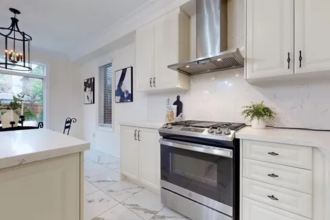 46 Kincardine Street, ON L4H 4H7