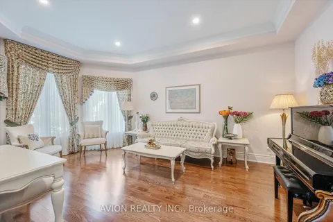 37 Frybrook Crescent, ON L4B 4B9