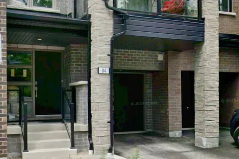 84 Herman Gilroy Lane, ON L6C 3L7