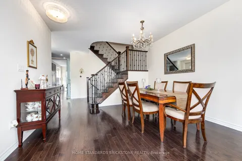 8777 Dufferin Street, ON L4J 8W3