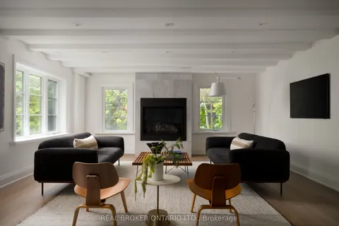 20 Laskay Lane, ON L7B 1K4