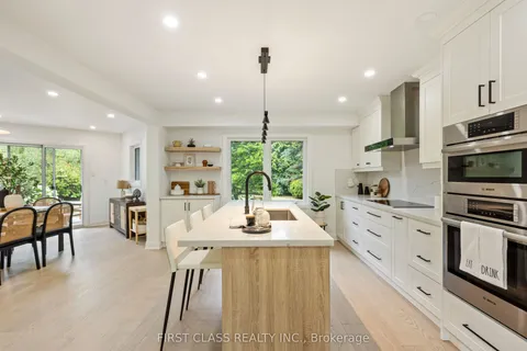 679 Village Parkway, ON L3R 2Y4