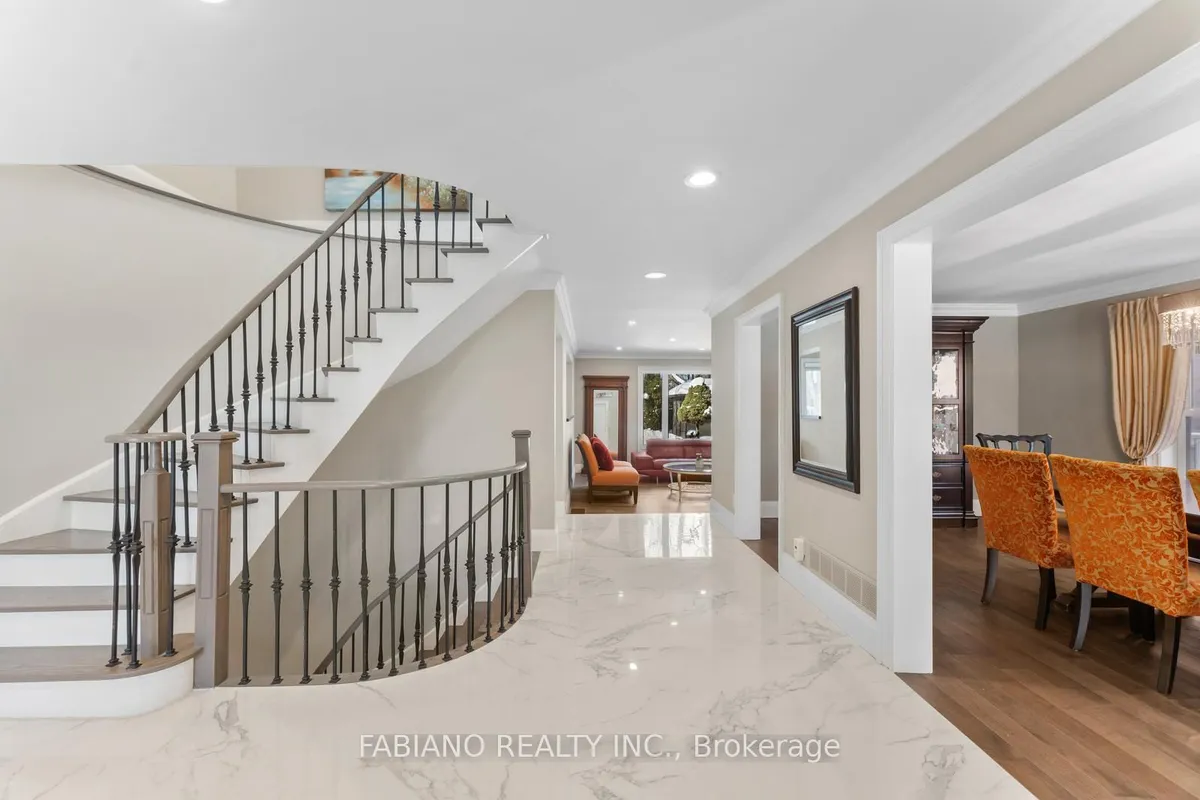 186 Wigwoss Drive, ON L4L 4H2