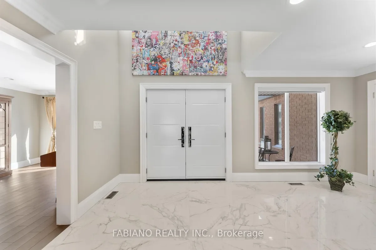 186 Wigwoss Drive, ON L4L 4H2