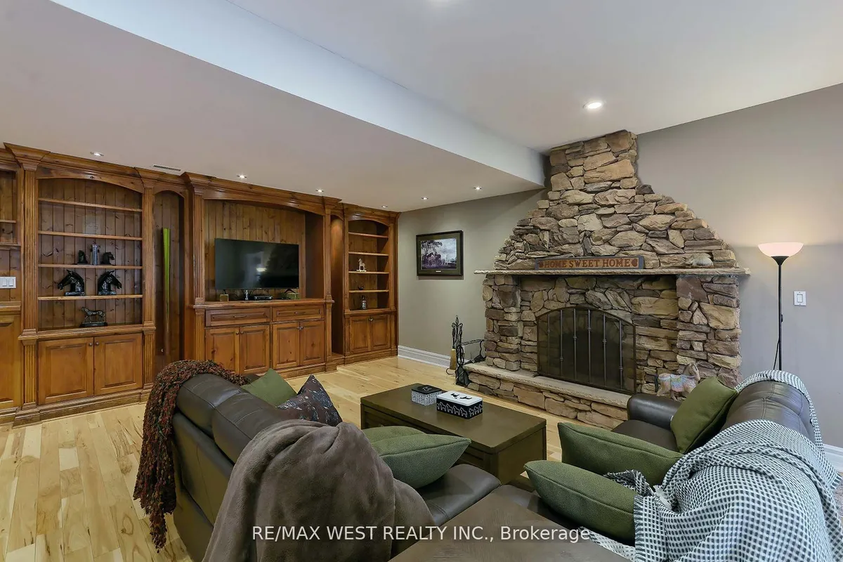 5 Humberview Drive, ON L4H 1B1