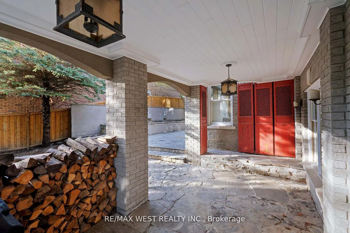 5 Humberview Drive, ON L4H 1B1