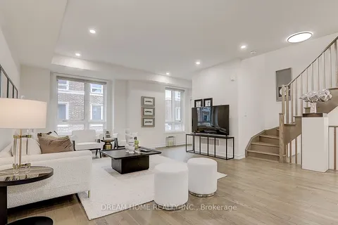 15 Chicago Lane, ON L6E 2B9