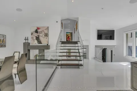 15075 Jane Street, ON L7B 1A3