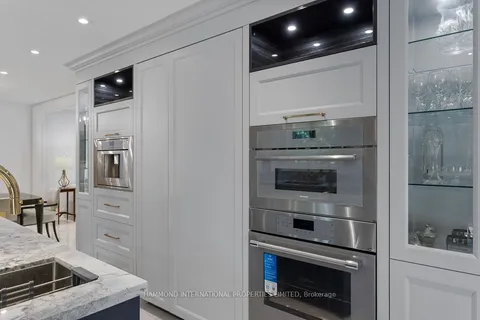 108 Winchester Lane, ON L4C 6Y7