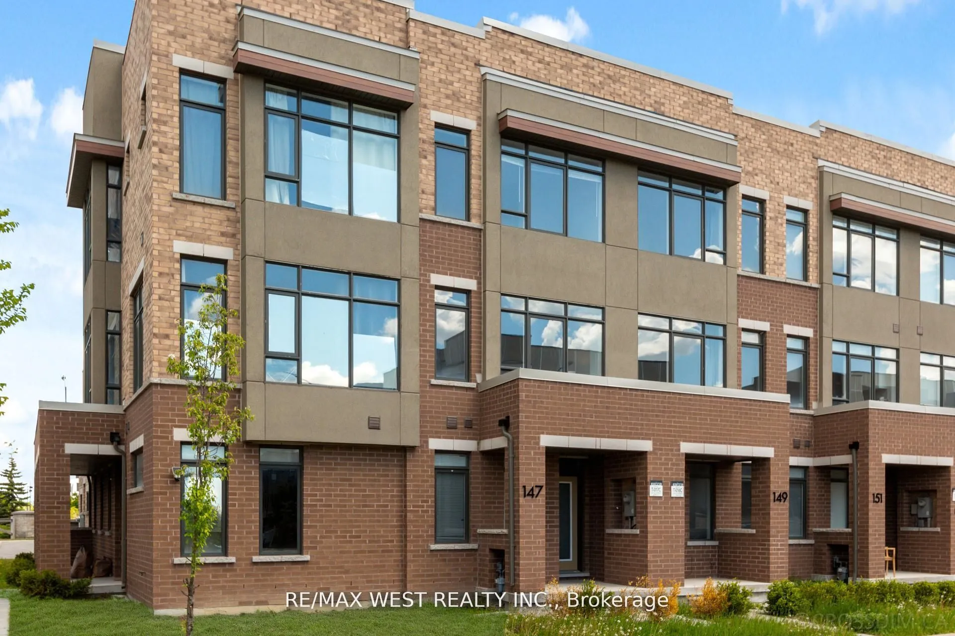 147 Salterton Circle, ON L6A 2Z2