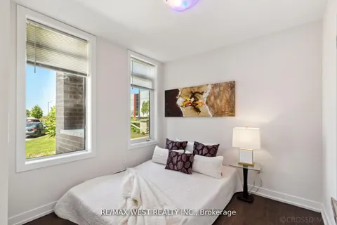 147 Salterton Circle, ON L6A 2Z2