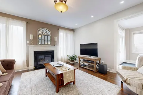 192 Tonner Crescent, ON L4G 0G6