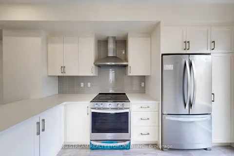 68 Clippers Crescent, ON L4A 4X7