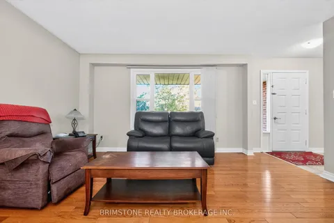 16 Northgate Drive, ON L3Z 2H5