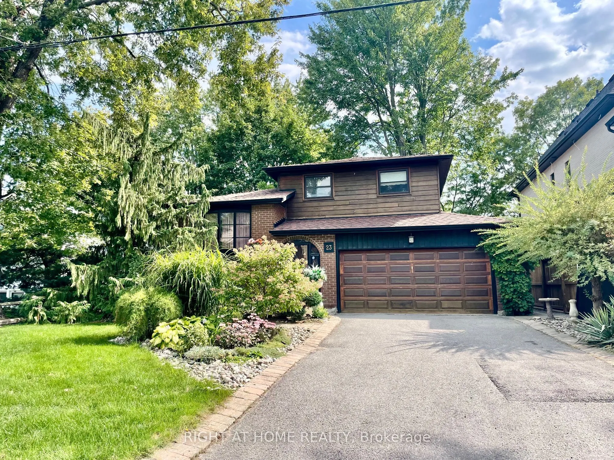 23 Pomander Road, ON L3R 1X5