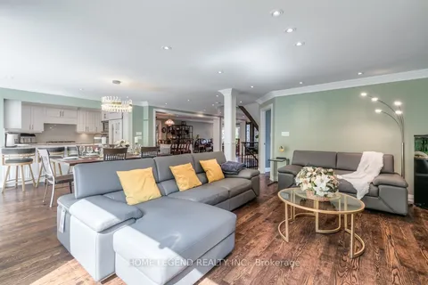 107 Arnold Avenue, ON L4J 1B6