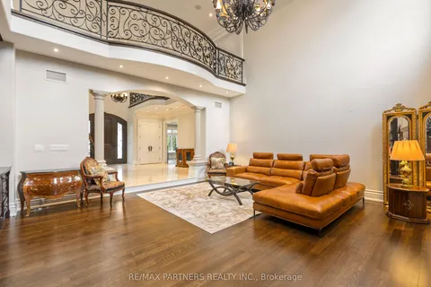 68 Maple Grove Avenue, ON L4E 2X2