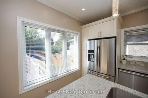 88 Glendower Crescent, ON L4P 0A1