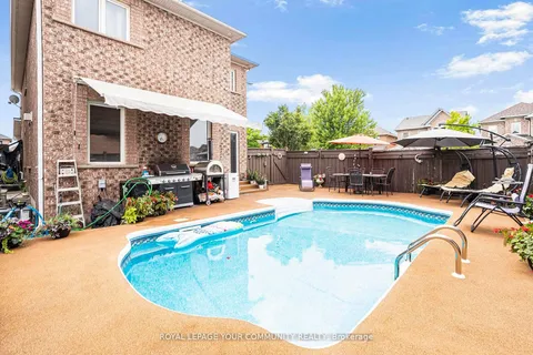 68 Goyo Gate, ON L6A 3T3