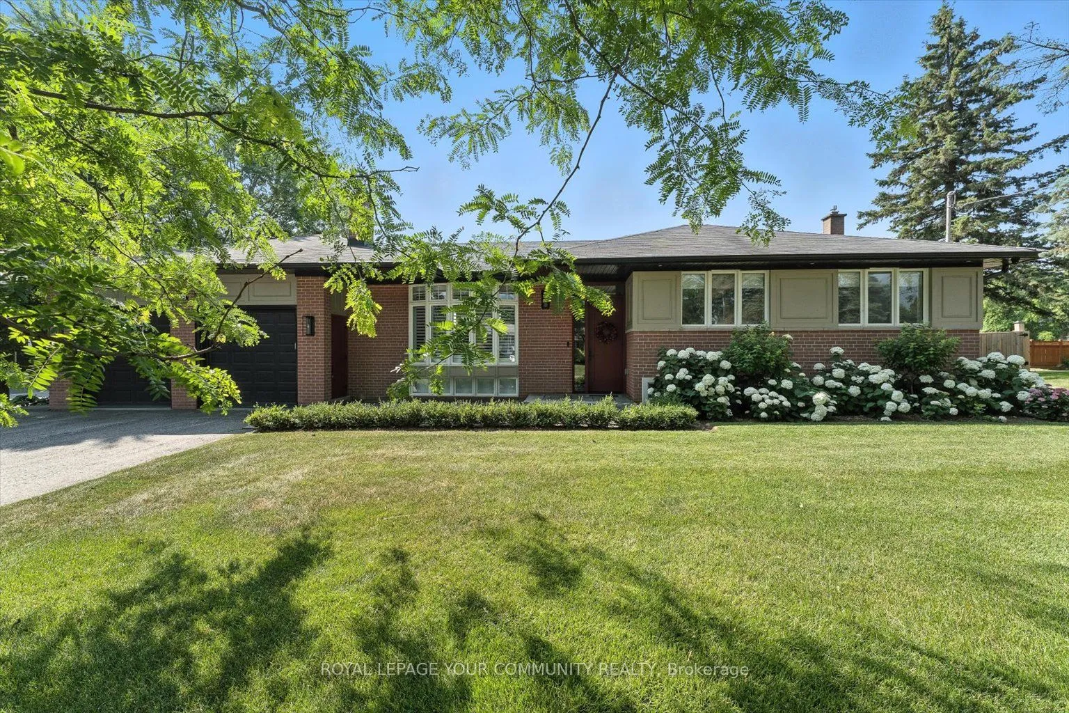 165 Clearview Heights, ON L7B 1H2
