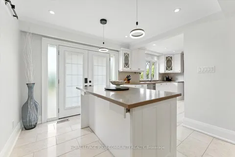 165 Clearview Heights, ON L7B 1H2