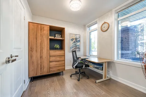 173 Salterton Circle, ON L6A 4Z1