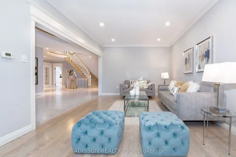 956 Portminster Court, ON L3X 1L8