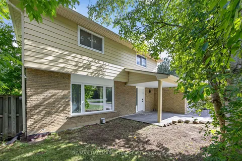 3 Simon Drive, ON L0G 1L0