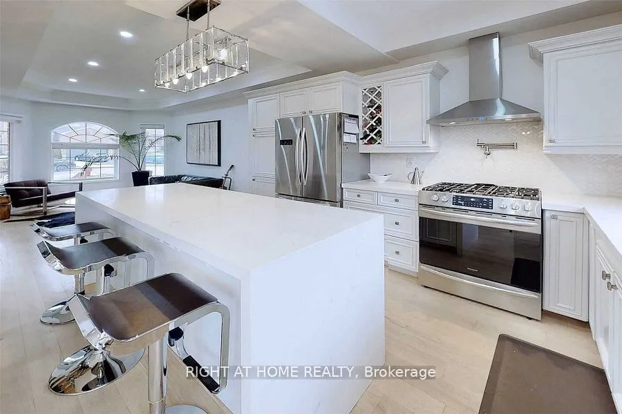 1269 Gina Street, ON L9S 1T1