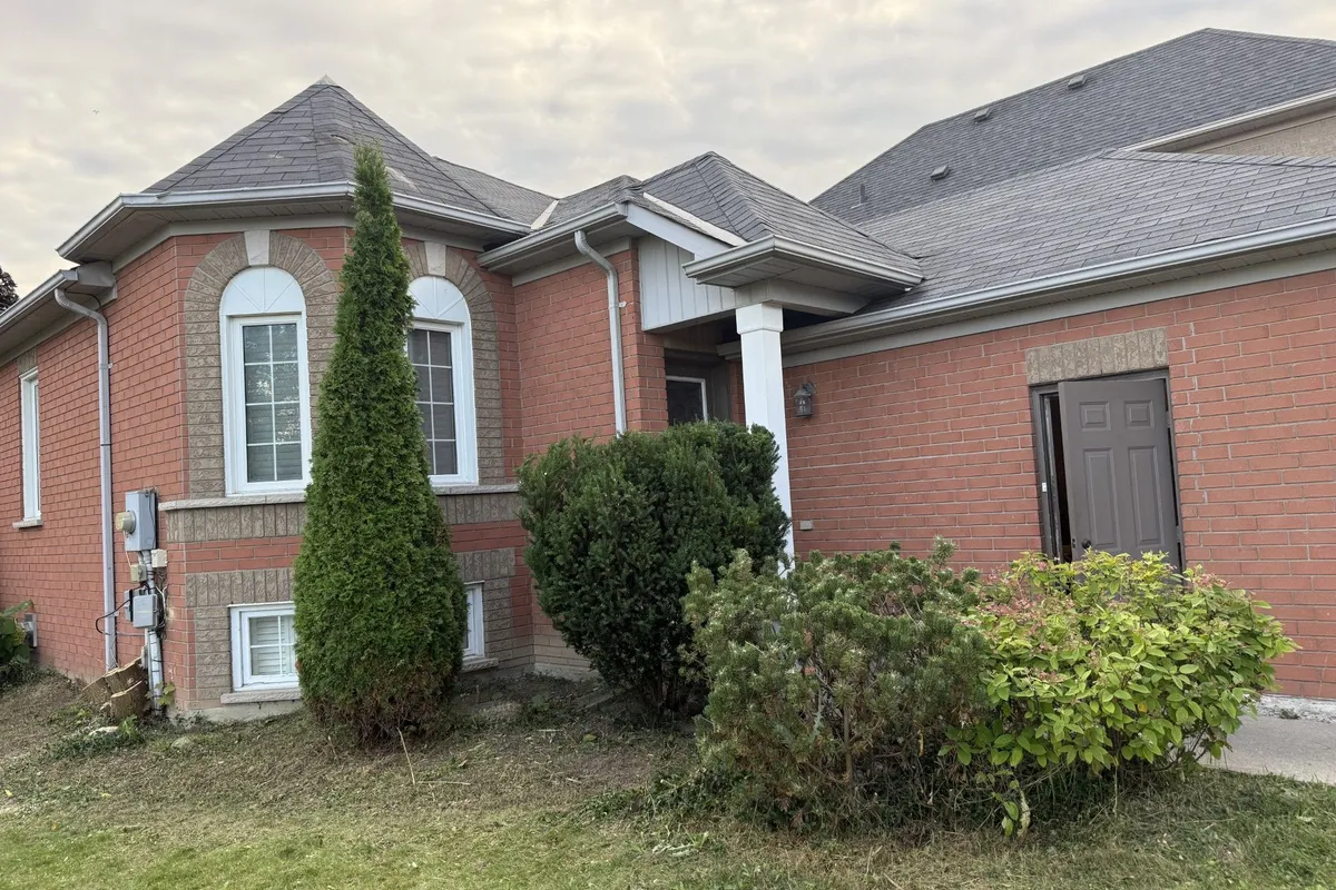 334 Clearmeadow Boulevard, ON L3X 2C6
