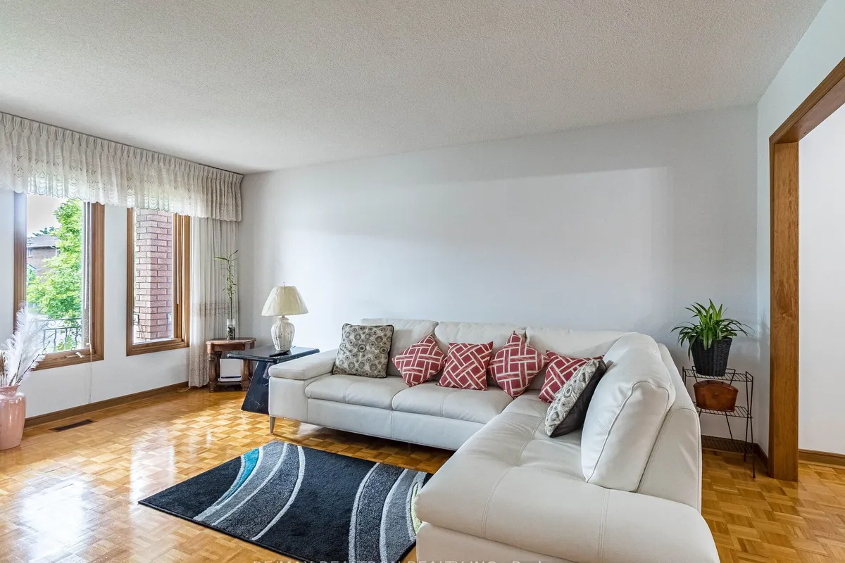 66 Nimbus Place, ON L4L 4Z4