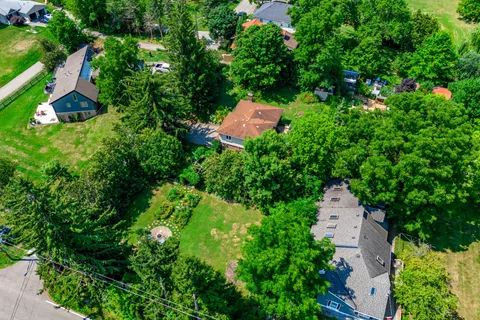 80 Centre Street, ON L0G 1T0