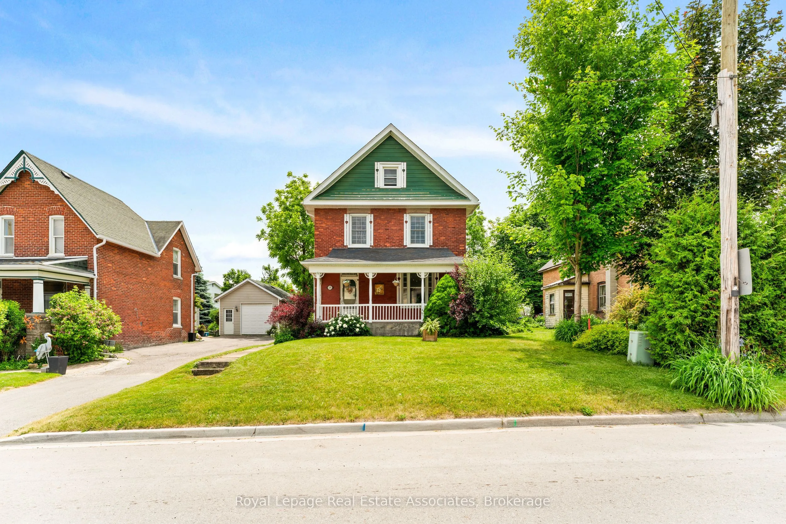 1379 Killarney Beach Road, ON L0L 1W0