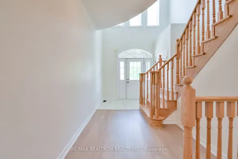 31 Gold Park Gate, ON L3W 0C2