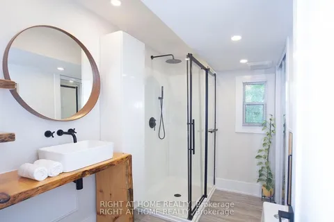 269 Prospect Street, ON L3Y 3V3