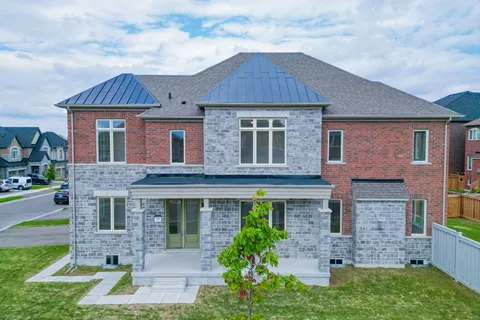 126 Petal Avenue, ON L9N 0Y4