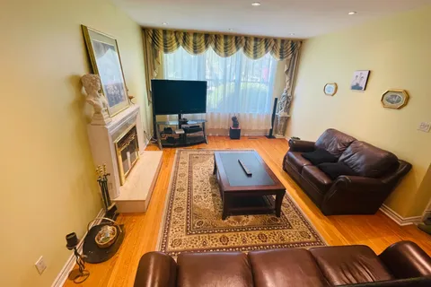 93 Babcombe Drive, ON L3T 1M9