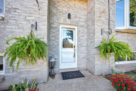 37 Mccarthy Crescent, ON L0M 1B3