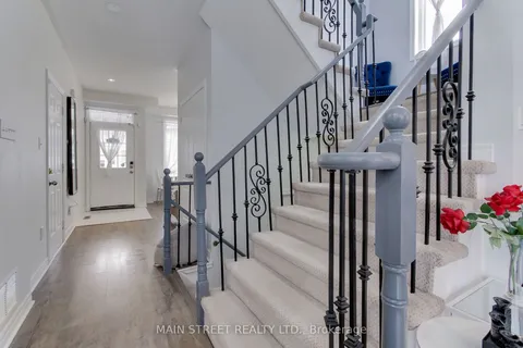 164 Glasgow Crescent, ON L4P 4A9