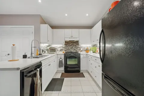 15 Recreation Drive, ON L9S 1N5