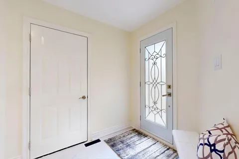 27 Penny Crescent, ON L3P 5Y2