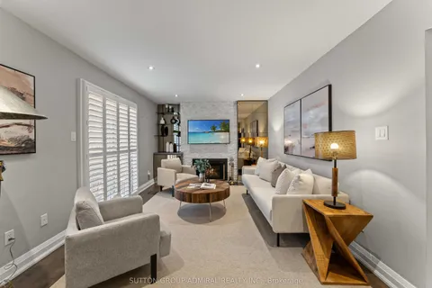 32 Mayvern Crescent, ON L4C 5J6