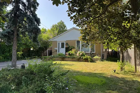 463 Judlea Court, ON L4C 2X8