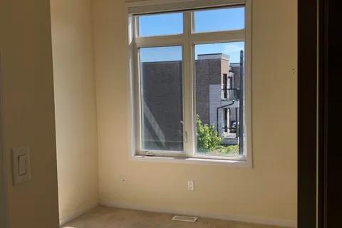 368 Elyse Court, ON L4G 2C9