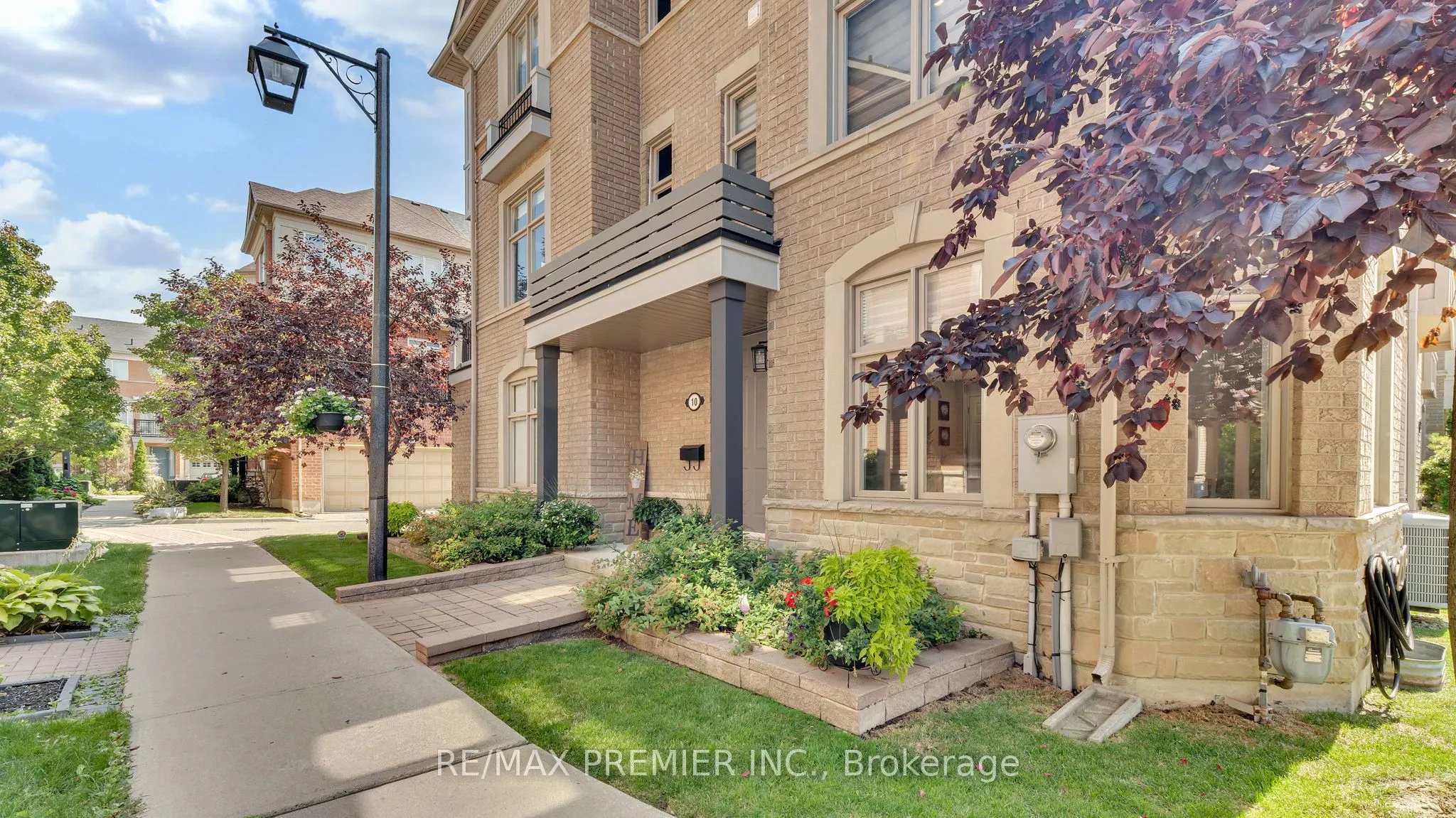 10 Henry Peters Lane, ON L4L 0A7