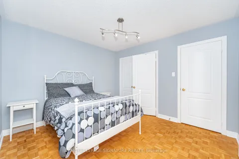 15 Water Garden Lane, ON L4H 1N2