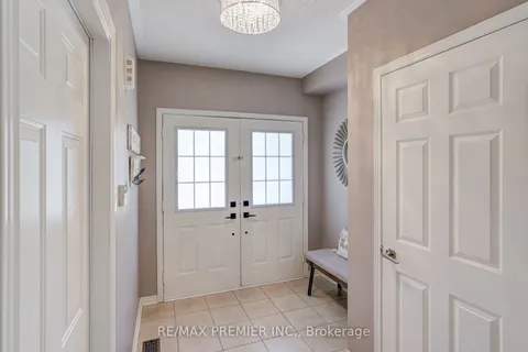 89 Ronan Crescent, ON L4H 2J6