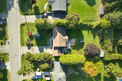 22 Young Street, ON L9P 1B9