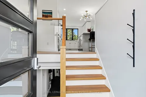 22 Young Street, ON L9P 1B9